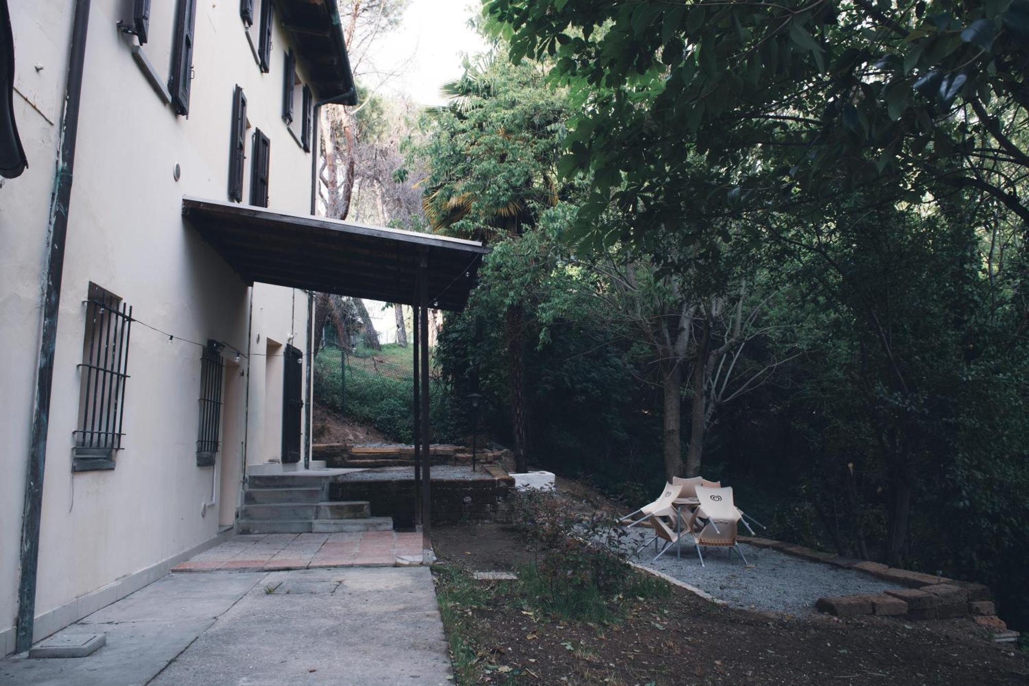 Home Peterpan, B&B Direttamente Sulla Piazza Casal Fiumanese Exterior photo